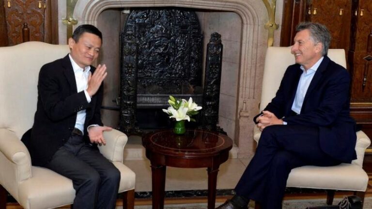 996-el-plan-de-jack-ma-el-empresario-favorito-de-macri-para-esclavizar-a-sus-tra-202507Mo-160307-83a3.jpg