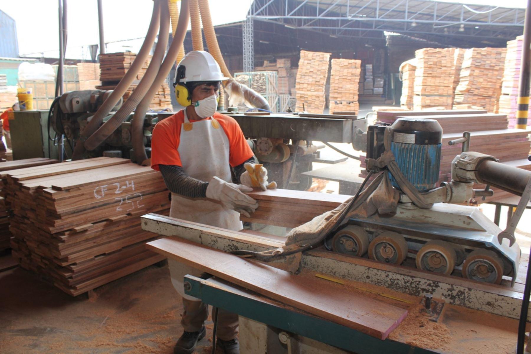 a-pesar-de-ser-exceptuada-la-industria-de-la-madera-sufre-la-cuarentena-perdio-e-202507Th-094624-4c78.jpg