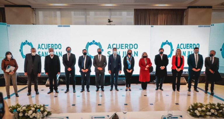 acuerdo-san-juan-en-conjunto-con-sergio-unac-el-sector-empresario-productivo-ya-202507Fr-110208-ab24.jpg