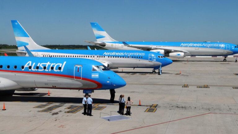 aerolineas-argentinas-y-austral-se-fusionan-y-forman-una-sola-compania-202507Th-182038-caee.jpg