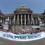 al-grito-de-niunapymemenos-empresarios-reclaman-en-el-congreso-medidas-de-emerge-202507Sa-174646-a916.jpg