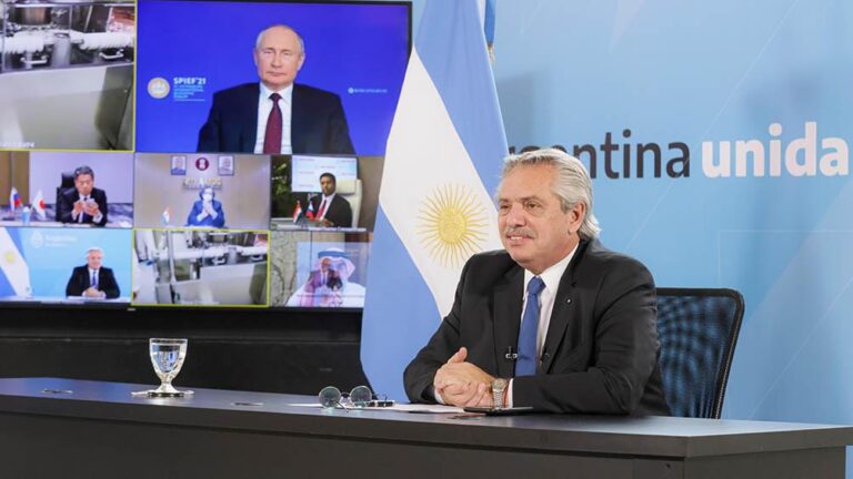 alberto-fernandez-anunciara-en-conjunto-con-putin-la-produccion-de-la-vacuna-spu-202507We-100237-87a5.jpg