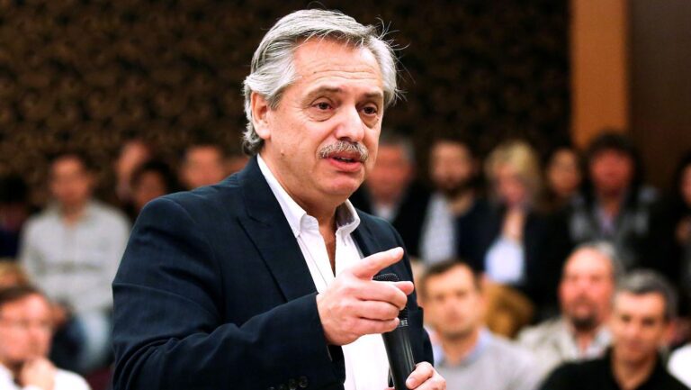 alberto-fernandez-le-pidio-a-los-empresarios-que-ayuden-con-los-precios-porque-n-202507We-003914-2d59.jpg