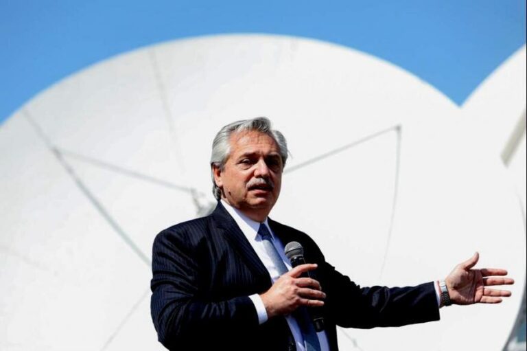 alberto-fernandez-los-dolares-hacen-falta-para-producir-y-no-para-guardar-202507We-001109-9622.jpg