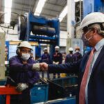 alberto-fernandez-pidio-mas-participacion-de-la-industria-nacional-en-el-sector-202507Tu-234924-aab7.jpeg