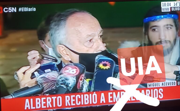 alberto-fernandez-recibio-a-la-uia-en-olivos-202507Mo-200038-24d0.jpg