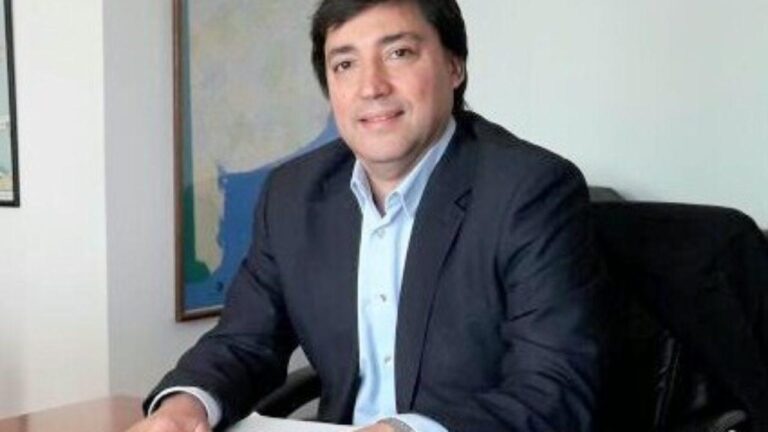 alejandro-acerbo-dicen-que-la-economia-se-va-a-derrumbar-pero-en-el-interior-los-202507Fr-195220-ab65.jpg