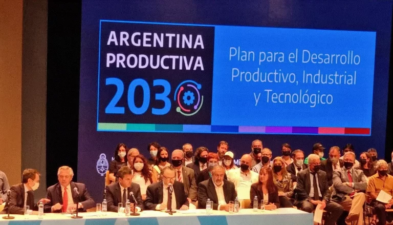 argentina-productiva-2030-el-plan-que-presento-el-gobierno-y-que-creara-dos-mill-202507Th-160345-4a34.webp