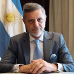 ariel-schale-van-a-estar-todos-los-dolares-necesarios-para-la-produccion-202507Th-175251-5a4f.jpg