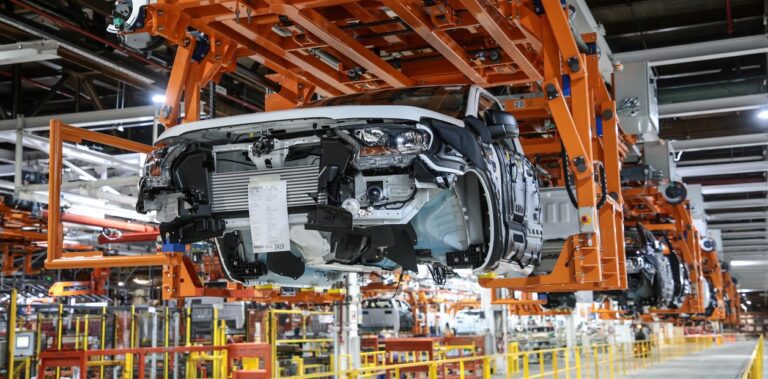 autos-la-produccion-de-2022-fue-la-mas-alta-en-ocho-anos-202507We-175135-83e4.jpg
