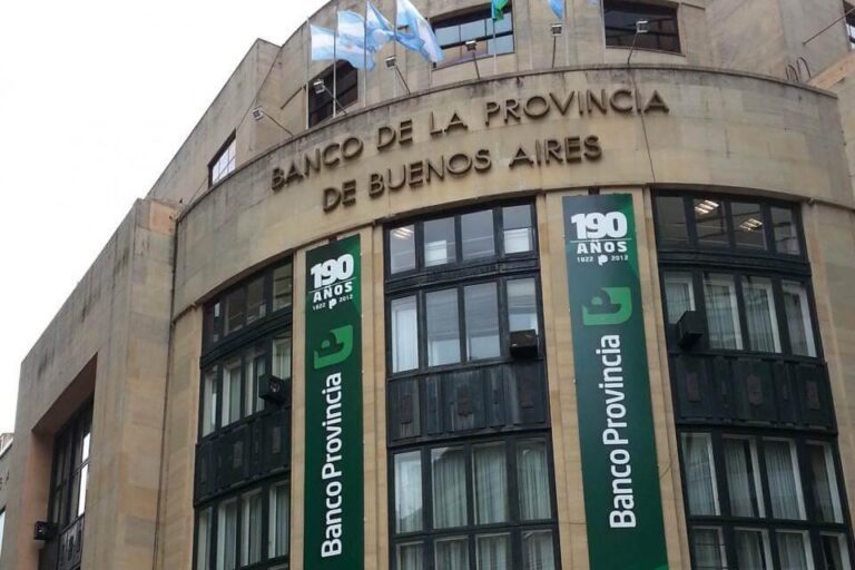 bancos-bonaerenses-modifican-el-horario-de-verano-quienes-adoptan-la-medida-202507Th-153159-6012.jpg