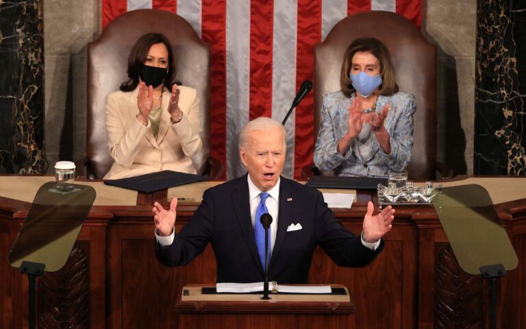 biden-y-su-idea-de-que-la-economia-estadounidense-apunte-a-una-ruptura-con-el-ne-202507Mo-150815-fa8b.jpg