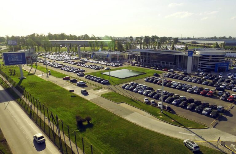caida-de-ventas-la-cadena-de-concesionarios-car-one-despidio-a-70-empleados-202507Tu-092648-b6f5.jpg