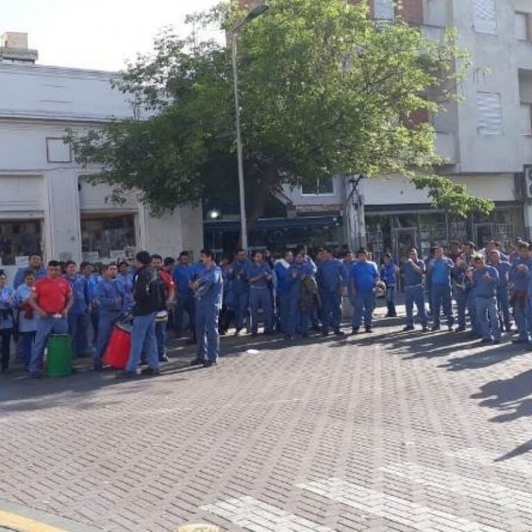 calzados-catamarca-cerro-y-dejo-150-trabajadores-en-la-calle-202507Th-160434-6cea.jpg