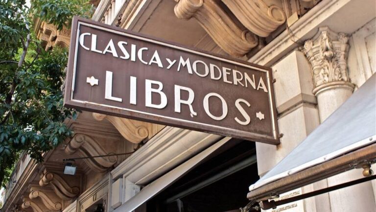 clasica-y-moderna-el-historico-espacio-cultural-porteno-no-resistio-la-crisis-202507Tu-093407-a68e.jpg