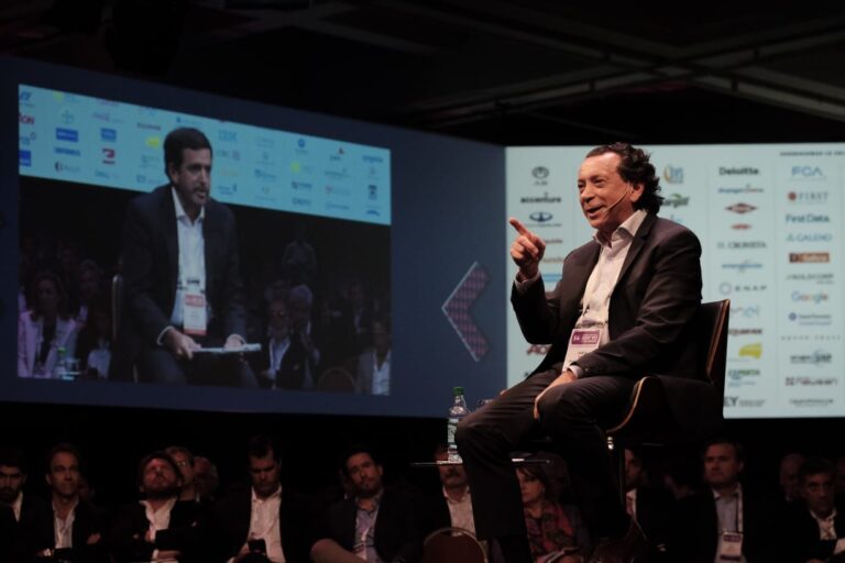 coloquioidea-sica-anticipo-que-el-gobierno-volvera-a-la-carga-por-la-reforma-lab-202507Fr-205321-7015.jpg