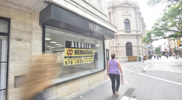 cordoba-casi-el-12-de-los-locales-comerciales-en-el-microcentro-estan-vacios-202507Tu-110938-7e17.jpg