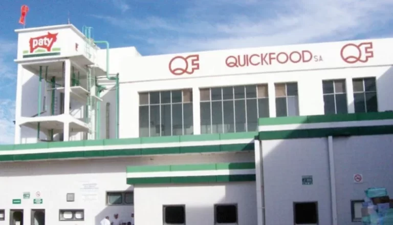 crisis-en-las-grandes-ahora-quickfood-plantea-eliminar-un-turno-de-produccion-202507Fr-141235-1656.webp