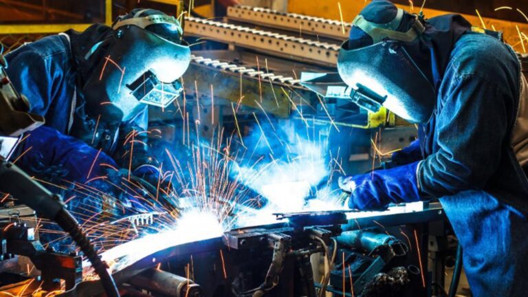 cuales-son-las-nuevas-medidas-que-anuncio-el-gobierno-para-las-pymes-y-la-indust-202507Fr-131300-e8c4.jpg