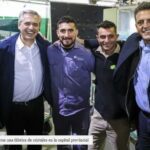 dos-modelos-mientras-mauricio-macri-fue-a-la-bolsa-de-comercio-alberto-fernandez-202507We-010504-8f18.jpg