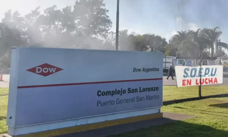 dow-se-va-de-argentina-culpo-a-los-trabajadores-y-se-cruzo-con-diputados-202507Fr-121541-f59e.webp
