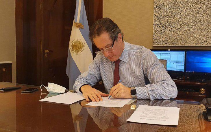 el-banco-central-firmo-la-renovacion-del-swap-con-china-por-us18500-millones-202507Th-180019-470b.jpg