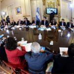 el-gobierno-reflota-el-consejo-economico-y-social-y-recibe-a-empresarios-y-sindi-202507We-000808-94e5.jpg