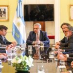el-gobierno-regula-la-exportacion-de-maiz-y-la-mesa-de-enlace-del-campo-sale-al-202507We-094456-c6c5.jpg