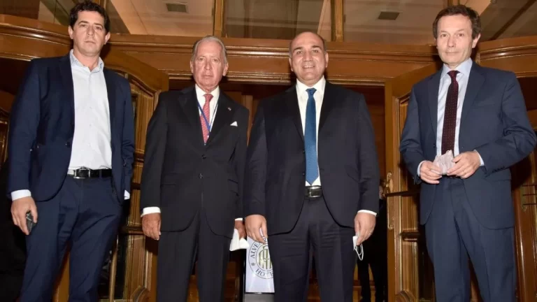 el-gobierno-se-dialoga-con-el-circulo-rojo-y-se-acerca-al-fmi-202507Th-163246-da89.webp