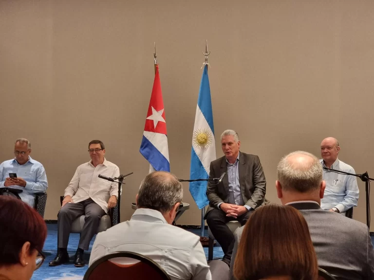 el-presidente-de-cuba-miguel-diaz-canel-mantuvo-un-encuentro-con-empresarios-arg-202507Mo-145328-e188.webp
