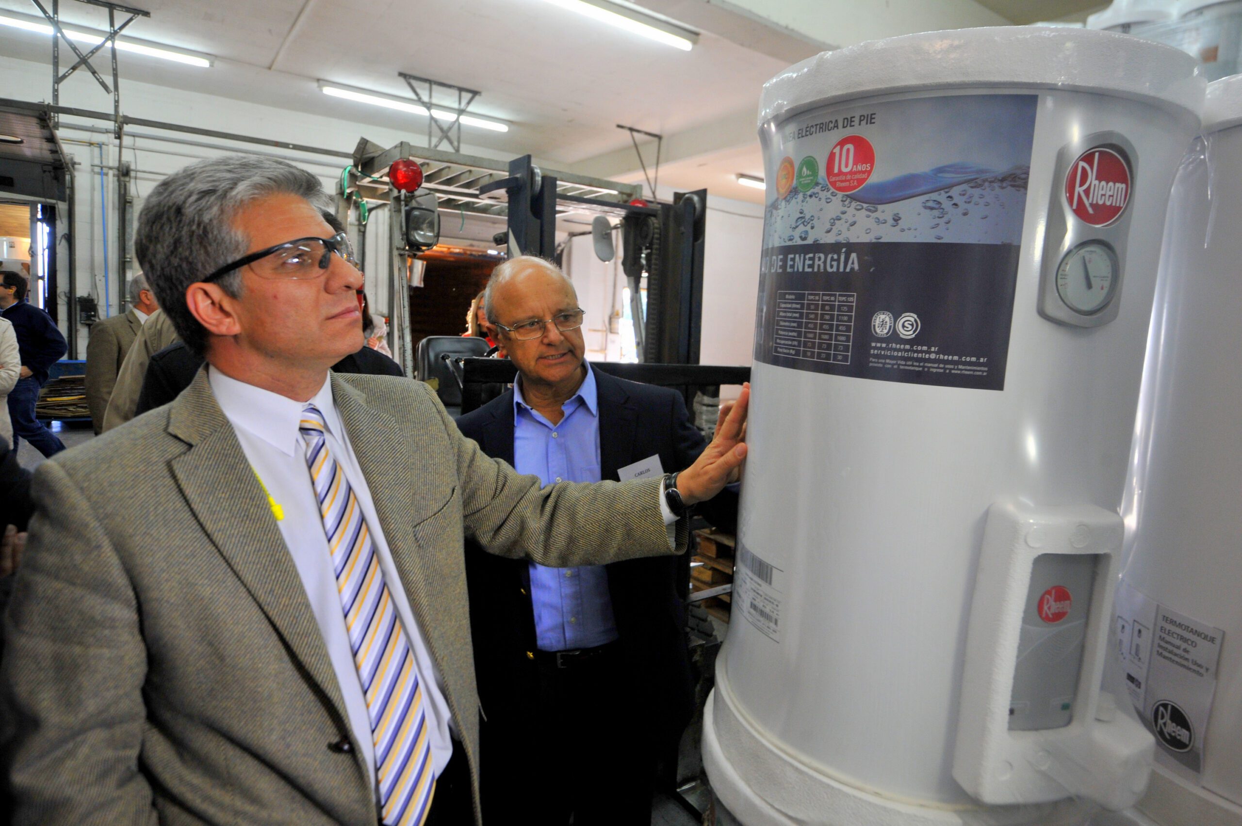 emergencia-pyme-la-fabrica-de-termotanques-rheem-redujo-en-119-operarios-su-plan-202507Th-162718-5fc6.jpg