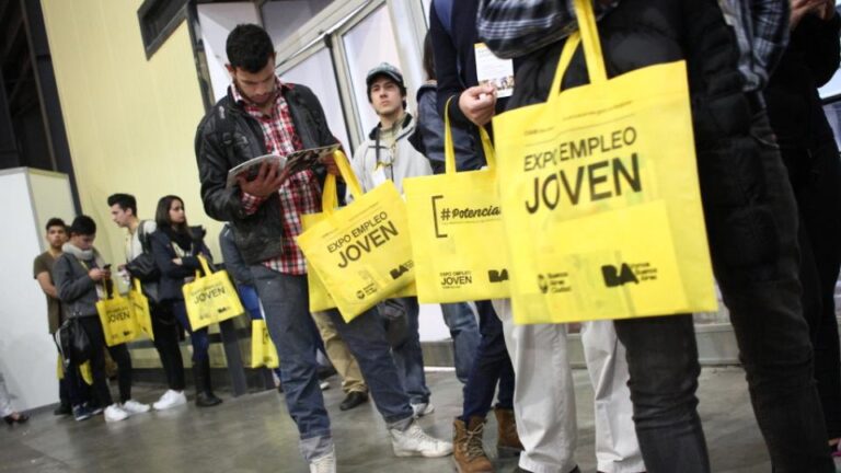 empleo-joven-una-tarea-pendiente-para-el-gobierno-de-macri-202507Mo-194650-8b4d.jpg