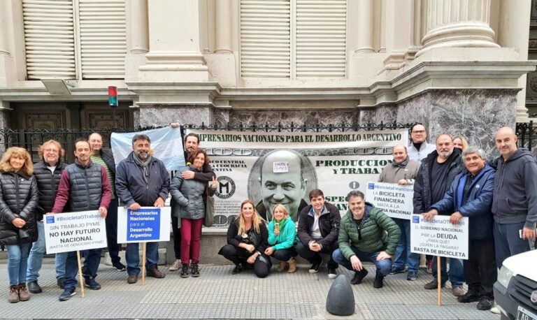 en-el-dia-del-empresario-nacional-las-pymes-realizaran-un-reclamo-en-economia-202507We-015954-30f2.jpg