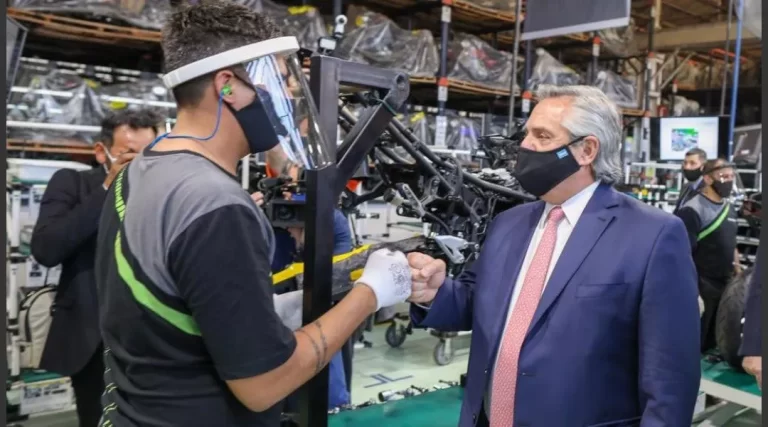 en-julio-la-industria-y-la-construccion-superaron-los-niveles-previos-a-la-pande-202507Th-164750-eb1a.webp