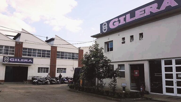 ezeiza-evaluan-cerrar-la-fabrica-de-motos-gilera-por-50-contagios-de-covid-19-202507Th-003027-10e9.jpg