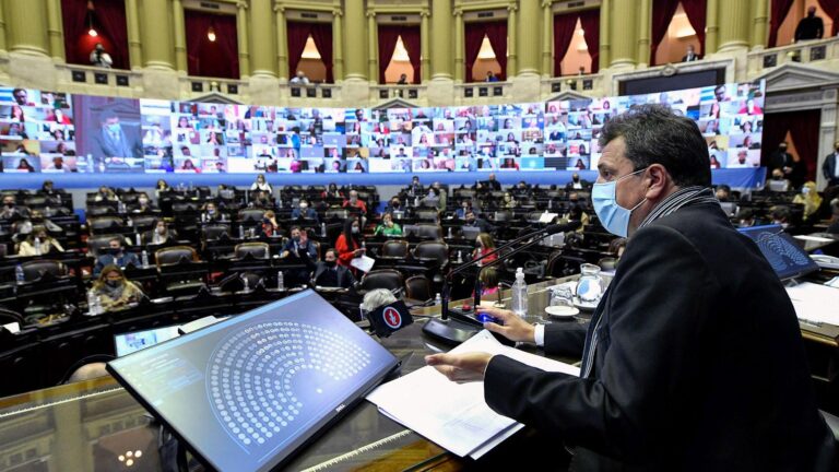 ganancias-trabajadores-recibiran-tres-meses-de-reintegro-202507Th-172558-cb73.jpg