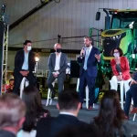 guillermo-merediz-y-santiago-cafiero-presentes-en-el-cierre-de-la-expo-del-sello-202507Fr-115140-2b51.webp