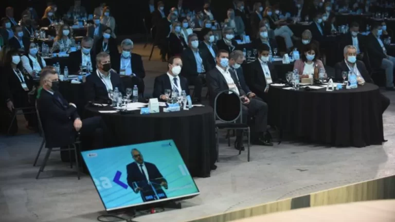 idea-un-foro-lleno-de-formadores-de-precios-e-inflacion-202507Fr-121453-c1ee.webp