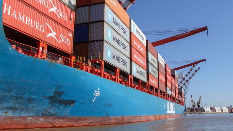 importaciones-imponen-nuevas-condiciones-para-acceder-a-dolares-202507Th-161003-0340.jpg