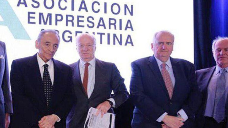 inedito-grandes-empresarios-le-piden-ayuda-al-gobierno-para-pagar-sueldos-y-rech-202507Th-182027-94e4.jpg