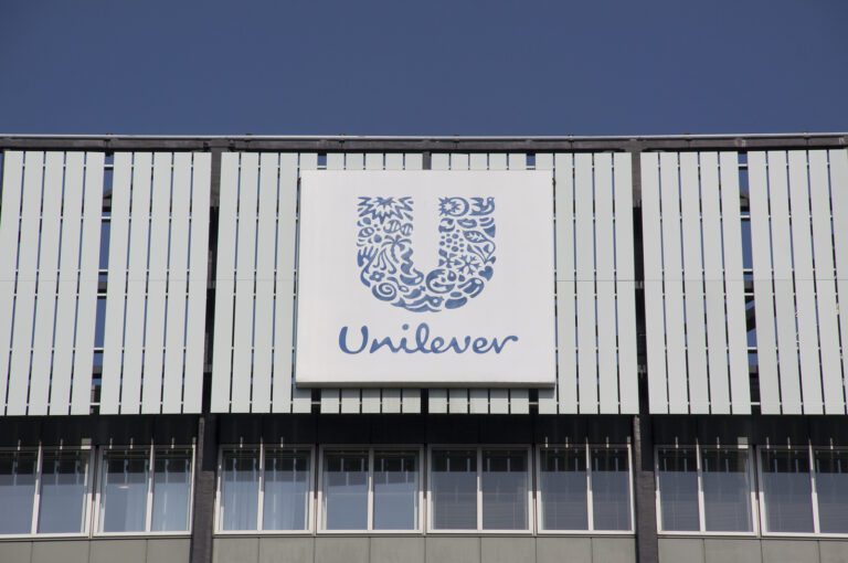 insolito-la-multinacional-unilever-ofrecio-planes-de-retiros-voluntarios-a-los-e-202507Fr-140235-0816.jpg