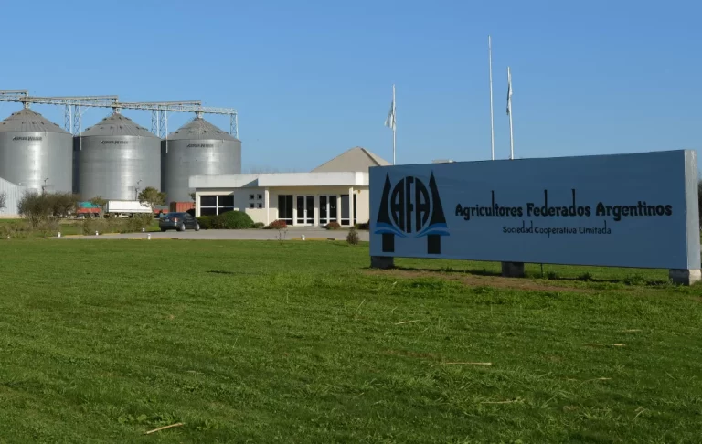la-alternativa-a-los-monopolios-de-los-alimentos-y-los-precios-cooperativas-agro-202507Th-163701-f9e8.webp