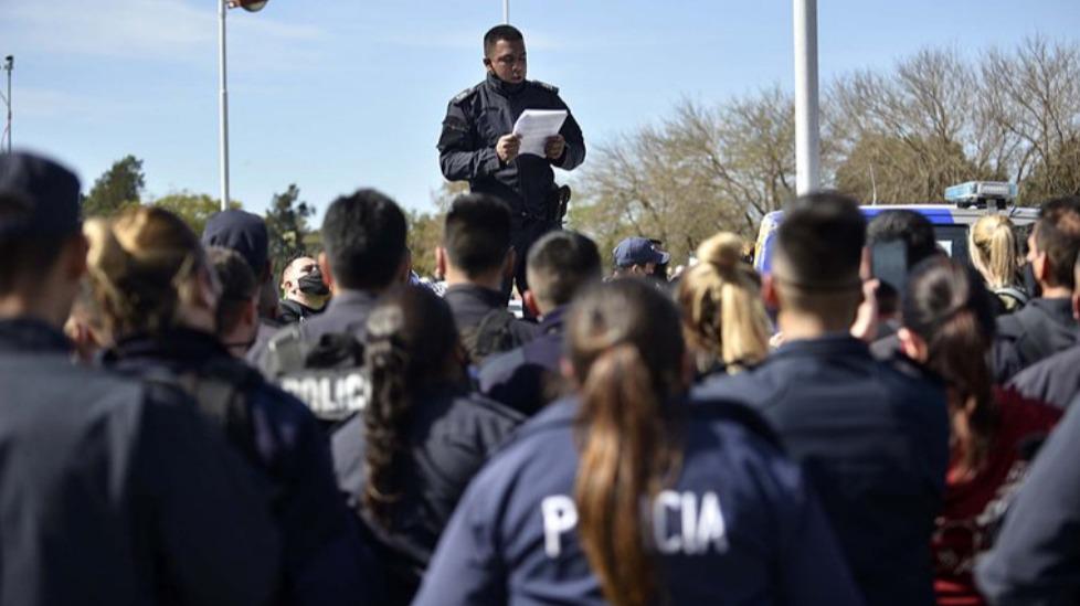 la-cgt-califico-a-los-reclamos-de-la-policia-bonaerense-como-un-exceso-202507We-112614-5df5.jpg