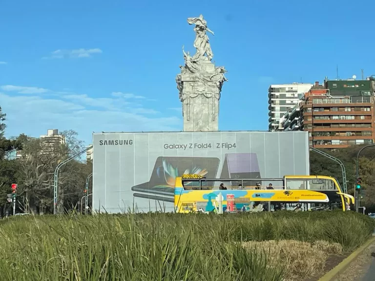la-ciudad-le-entrega-los-monumentos-a-samsung-quien-esta-detras-y-cuantos-millon-202507Tu-220725-23ed.webp