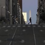 la-crisis-por-el-covid-19-se-refleja-mediante-despidos-suspensiones-y-baja-de-sa-202507Th-182237-becb.jpg