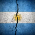 la-economia-del-desacuerdo-cuando-la-grieta-va-mas-alla-de-la-politica-202507Fr-191614-9e77.webp