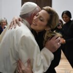 la-esposa-del-presidente-de-la-nacion-fabiola-yanez-se-reunio-con-el-papa-franci-202507Mo-155149-6176.jpg