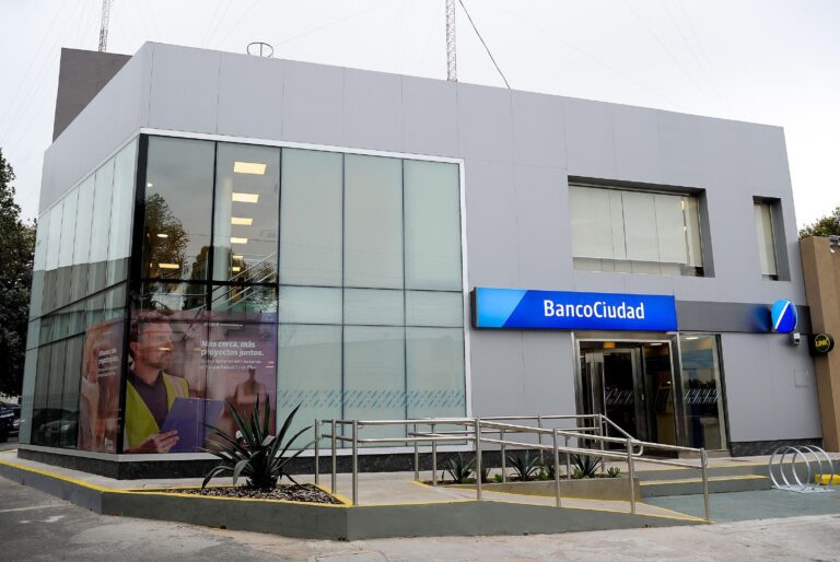 la-hija-de-agustin-rossi-ocupara-un-lugar-en-el-directorio-del-banco-ciudad-202507We-004308-6e9f.jpg