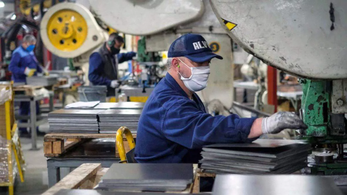 la-industria-y-la-construccion-continuan-en-alza-y-superaron-el-nivel-de-activid-202507Th-161512-2e0f.webp