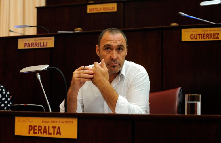 legislador-de-neuquen-pide-que-el-gobierno-provincial-no-cajonee-la-moratoria-pa-202507Fr-101014-78a9.jpg